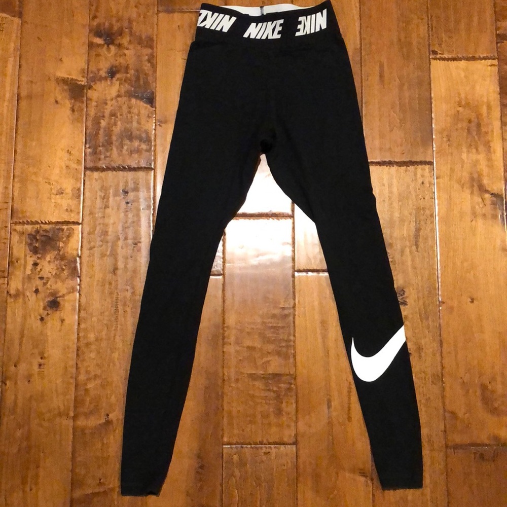 Nike // Tight // leggings // XS